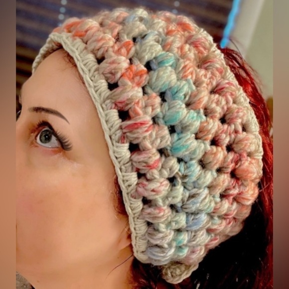 𝅺CROCHETED EAR WARMER AND FINGERLESS GLOVES SET IN PASTEL PUFF STITCH - Picture 8 of 10